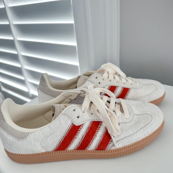 Adidas Somba OG Wonder Beige Cream White Better Scarlet Real Cow Fur Womens US 8 - Picture 2 of 6